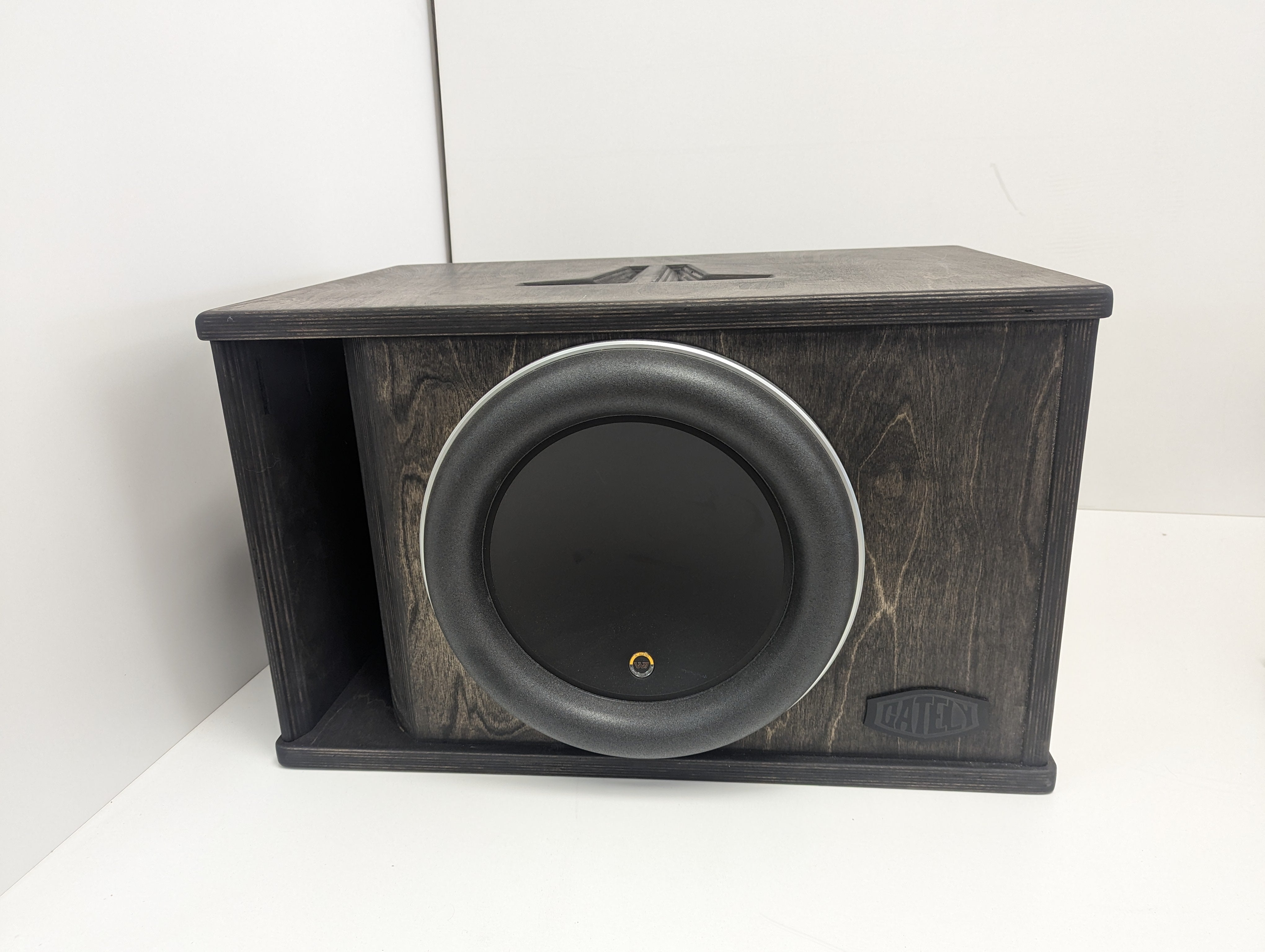 JL 13.5" W7 Enclosure