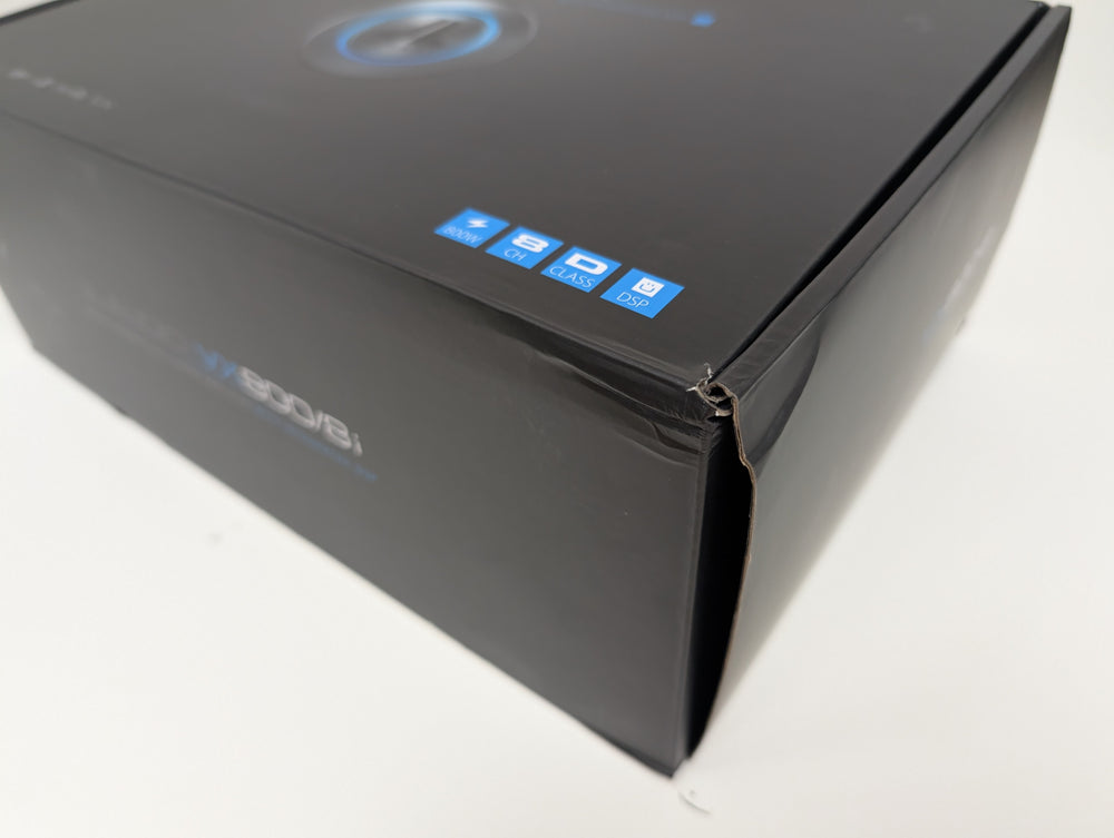 JL Audio - VX800/8i - Garage Sale Box Blemish